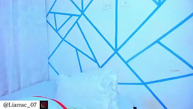 liam scott77 online show from 4, 12, 2025