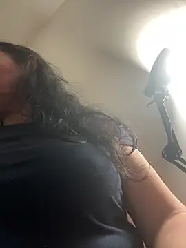 Snapshot of Freya_Artemisa chatting on 2, 2, 2026 Freya Artemisa online show from 2, 2, 2026