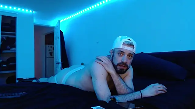 Snapshot of KaiCruzNYC chatting on 4, 1, 2025 KaiCruzNYC online show from 4, 1, 2025