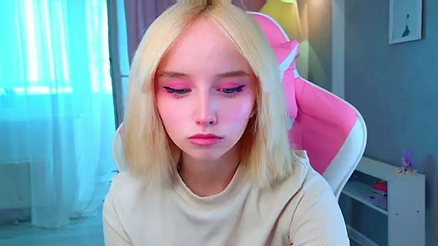 b4by LoL1 online show from 20, 3, 2026