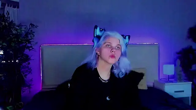 JoannLowe online show from 25, 1, 2025