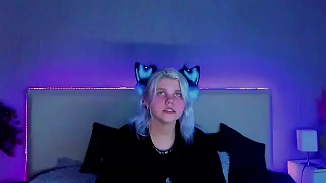 JoannLowe online show from 14, 2, 2025