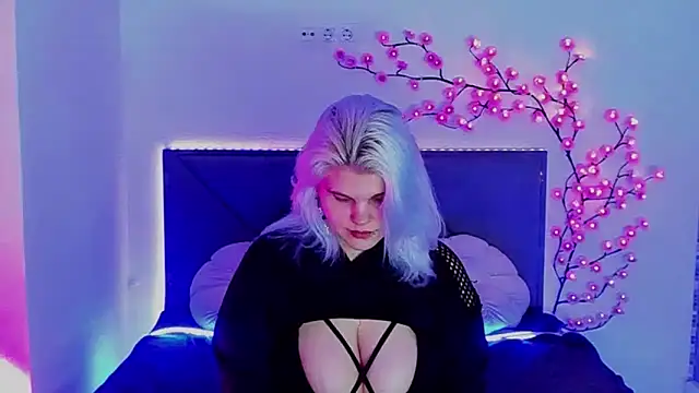 JoannLowe online show from 23, 2, 2026