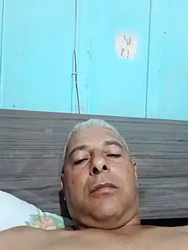 Snapshot of gordonunes chatting on 1, 12, 2025 gordonunes online show from 1, 12, 2025