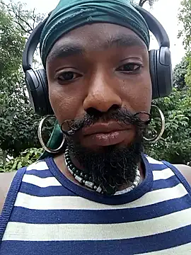 Siriss boyrag online show from 8, 9, 2025