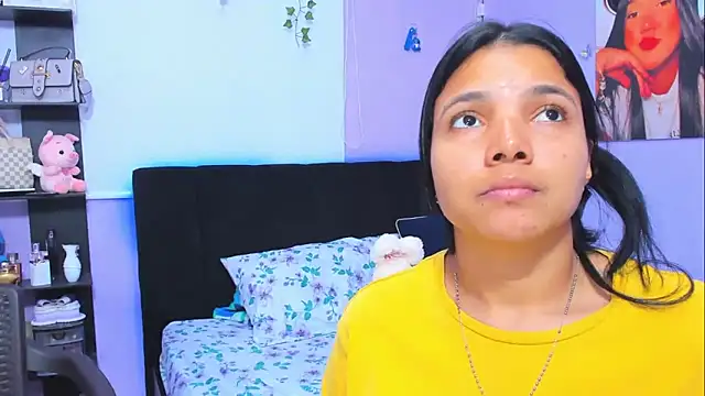 Snapshot of sara_mendez2 chatting on 6, 3, 2025 sara mendez2 online show from 6, 3, 2025