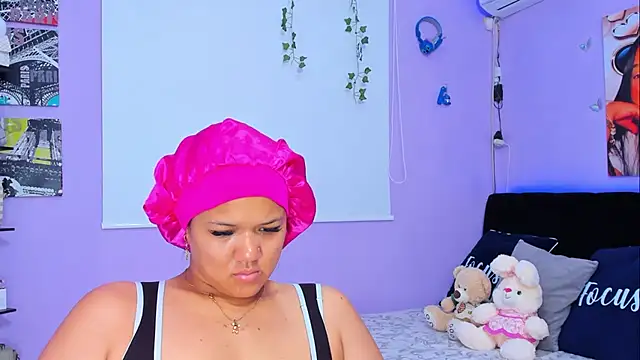 Snapshot of sara_mendez2 chatting on 11, 3, 2025 sara mendez2 online show from 11, 3, 2025