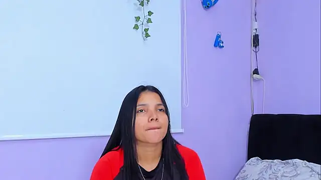 Snapshot of sara_mendez2 chatting on 18, 3, 2025 sara mendez2 online show from 18, 3, 2025