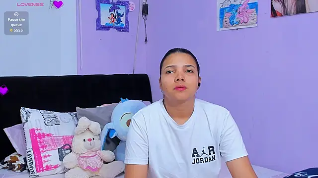 Snapshot of sara_mendez2 chatting on 14, 9, 2025 sara mendez2 online show from 14, 9, 2025