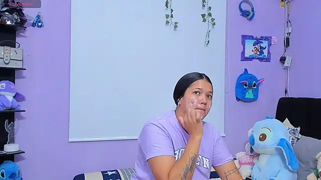 Snapshot of sara_mendez2 chatting on 16, 10, 2025 sara mendez2 online show from 16, 10, 2025