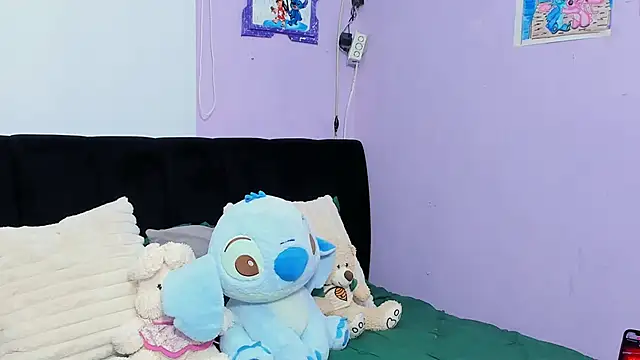 Snapshot of sara_mendez2 chatting on 18, 10, 2025 sara mendez2 online show from 18, 10, 2025