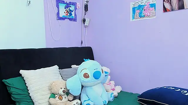 Snapshot of sara_mendez2 chatting on 25, 10, 2025 sara mendez2 online show from 25, 10, 2025