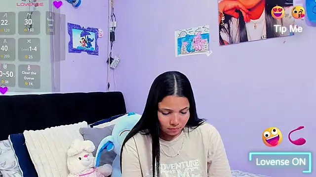 Snapshot of sara_mendez2 chatting on 13, 11, 2025 sara mendez2 online show from 13, 11, 2025