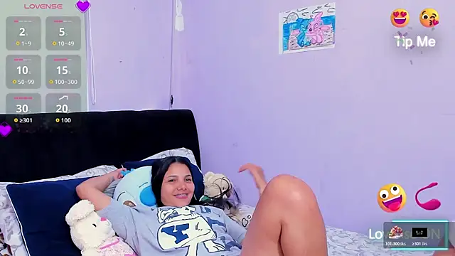 Snapshot of sara_mendez2 chatting on 20, 11, 2025 sara mendez2 online show from 20, 11, 2025