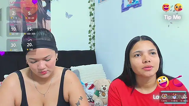 Snapshot of sara_mendez2 chatting on 1, 12, 2025 sara mendez2 online show from 1, 12, 2025