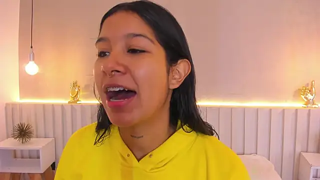 Aida moreno online show from 7, 3, 2025