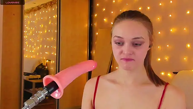 May Flower online show from 12, 1, 2025