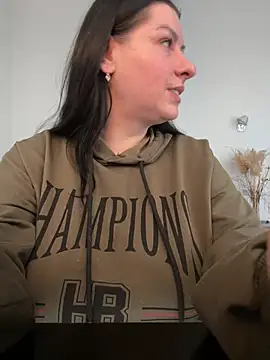 Snapshot of Evelinia chatting on 20, 3, 2025 Evelinia online show from 20, 3, 2025
