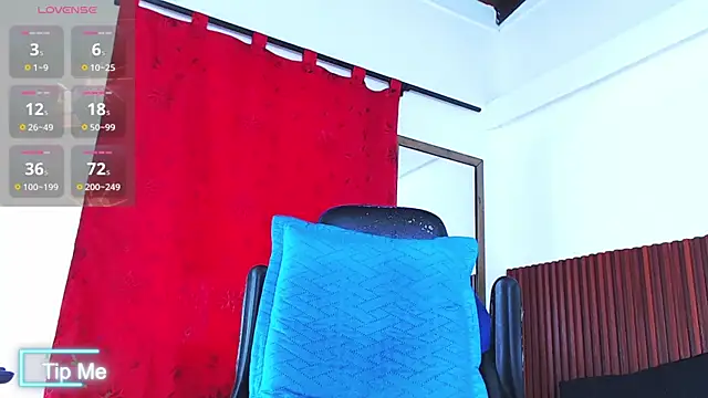 Snapshot of max_borman1 chatting on 11, 3, 2025 max borman1 online show from 11, 3, 2025