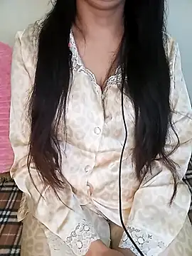Snapshot of Liyan- chatting on 3, 3, 2025 Liyan- online show from 3, 3, 2025