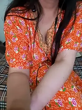 Snapshot of Liyan- chatting on 14, 3, 2025 Liyan- online show from 14, 3, 2025