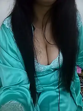 Snapshot of Liyan- chatting on 20, 3, 2025 Liyan- online show from 20, 3, 2025