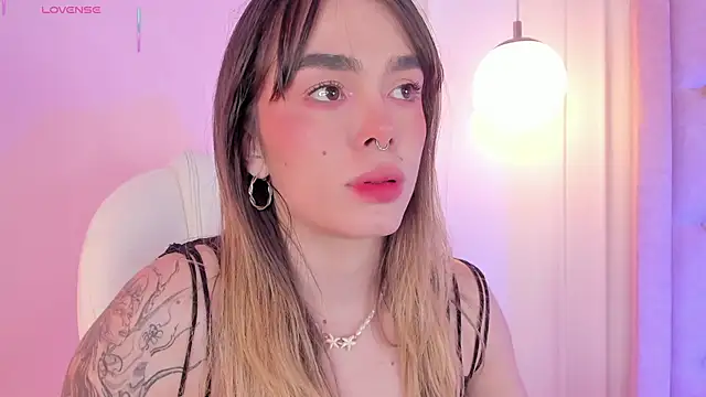 Lucy Vega online show from 16, 1, 2026