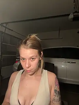 Snapshot of shesexplicit chatting on 19, 11, 2025 shesexplicit online show from 19, 11, 2025