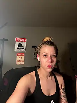 Snapshot of shesexplicit chatting on 15, 1, 2026 shesexplicit online show from 15, 1, 2026