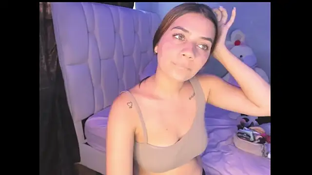 KittyKlum online show from 19, 3, 2025