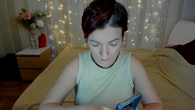 Snapshot of Katherine_Fox chatting on 21, 3, 2025 Katherine Fox online show from 21, 3, 2025