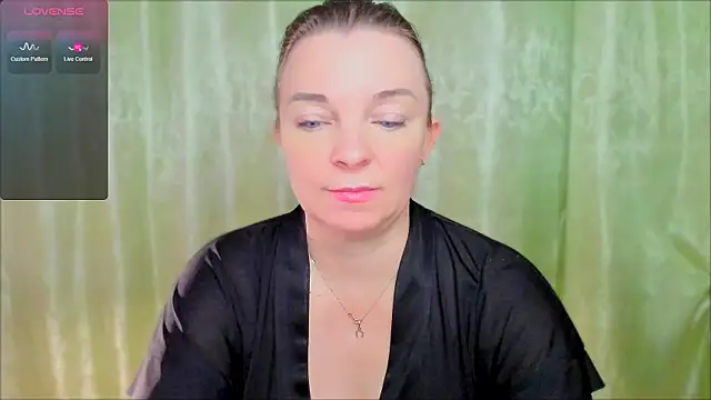 Regina  blue online show from 3, 3, 2025