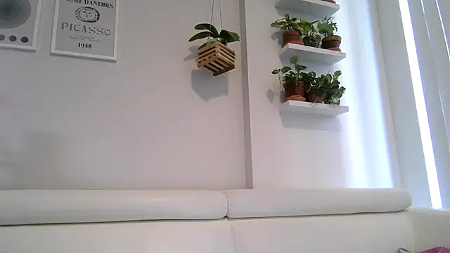 Snapshot of badblondebunny chatting on 15, 10, 2025 badblondebunny online show from 15, 10, 2025