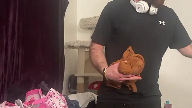 Snapshot of SpunCandy chatting on 28, 2, 2026 SpunCandy online show from 28, 2, 2026