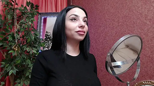 MissJuliax online show from 17, 12, 2025