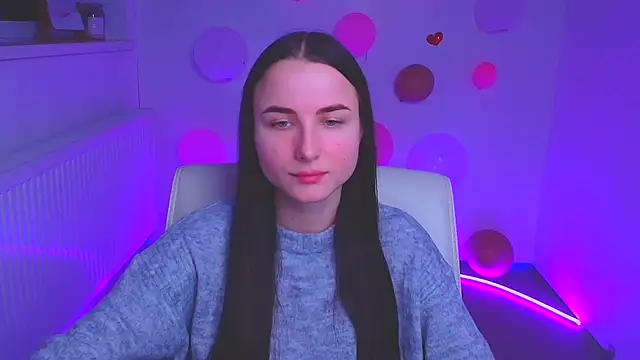 Eva Janee online show from 7, 3, 2025