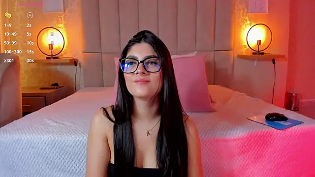 Amy-Saenz online show from 21, 11, 2025