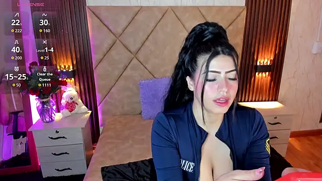 Snapshot of SummersAngel chatting on 3, 10, 2025 SummersAngel online show from 3, 10, 2025