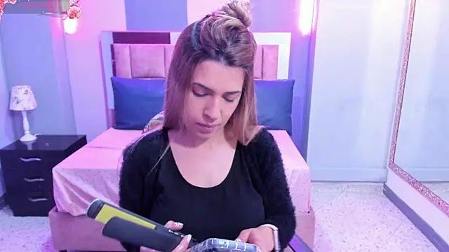 EvaaLovia1 online show from 29, 1, 2025