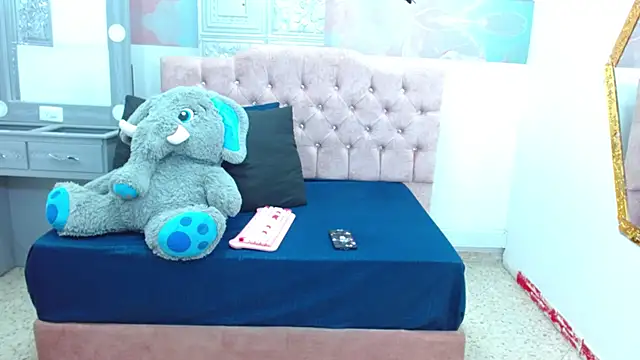 EvaaLovia1 online show from 21, 3, 2025