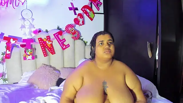 NaomiAsha online show from 2, 2, 2025