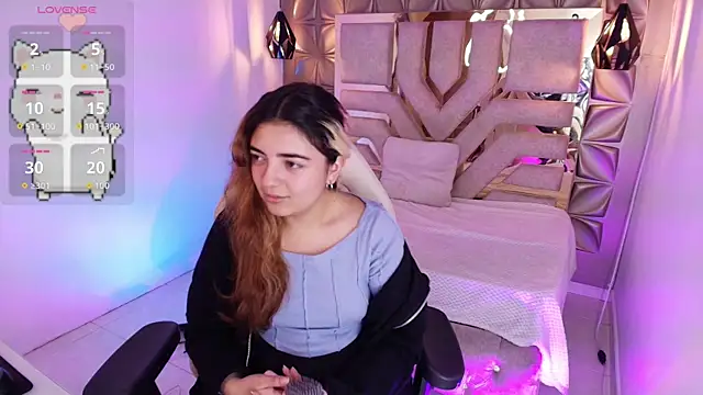 Snapshot of meraki_fraise chatting on 17, 9, 2025 meraki fraise online show from 17, 9, 2025