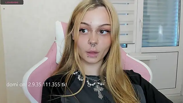 Snapshot of shy_melony chatting on 15, 5, 2026 shy melony online show from 15, 5, 2026