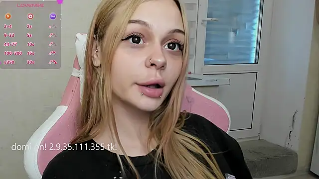 Snapshot of shy_melony chatting on 15, 6, 2026 shy melony online show from 15, 6, 2026