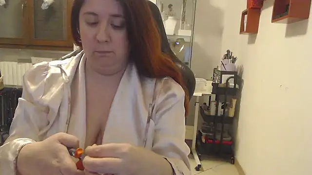 Snapshot of valerysexy chatting on 17, 11, 2025 valerysexy online show from 17, 11, 2025