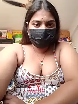 Hotmilfxox online show from 23, 1, 2025