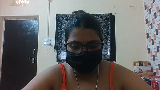 Snapshot of Hotmilfxox chatting on 7, 6, 2026 Hotmilfxox online show from 7, 6, 2026