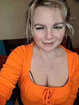 candy queeen online show from 19, 11, 2025