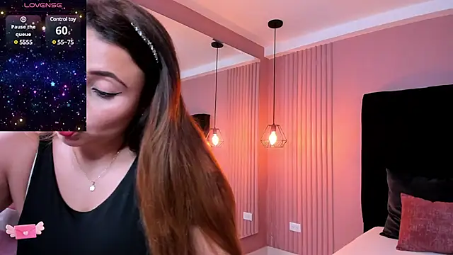 dulce santamaria online show from 17, 12, 2024