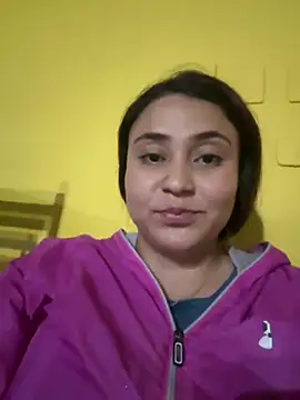 dulce santamaria online show from 6, 3, 2025